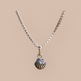 Tiny Scallop Shell Pendant / Sterling Silver