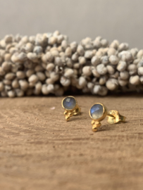 Labradorite 3-Dots Studs Gold Vermeil Oorstekers