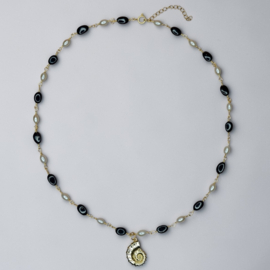 Parel en Onyx Amaya Ketting - Gold Plated
