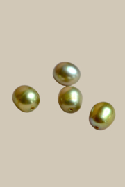 Freshwater Pearl Beads 7 x 8 mm - Olive Green (per 4 pieces)