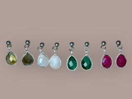 Rani Drops Emerald Oorstekers - Silver Plated