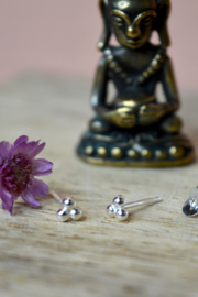 Triple Dotted Oorstekers - Sterling Zilver