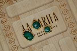 Groene Natuursteen Bedel - Gold Plated