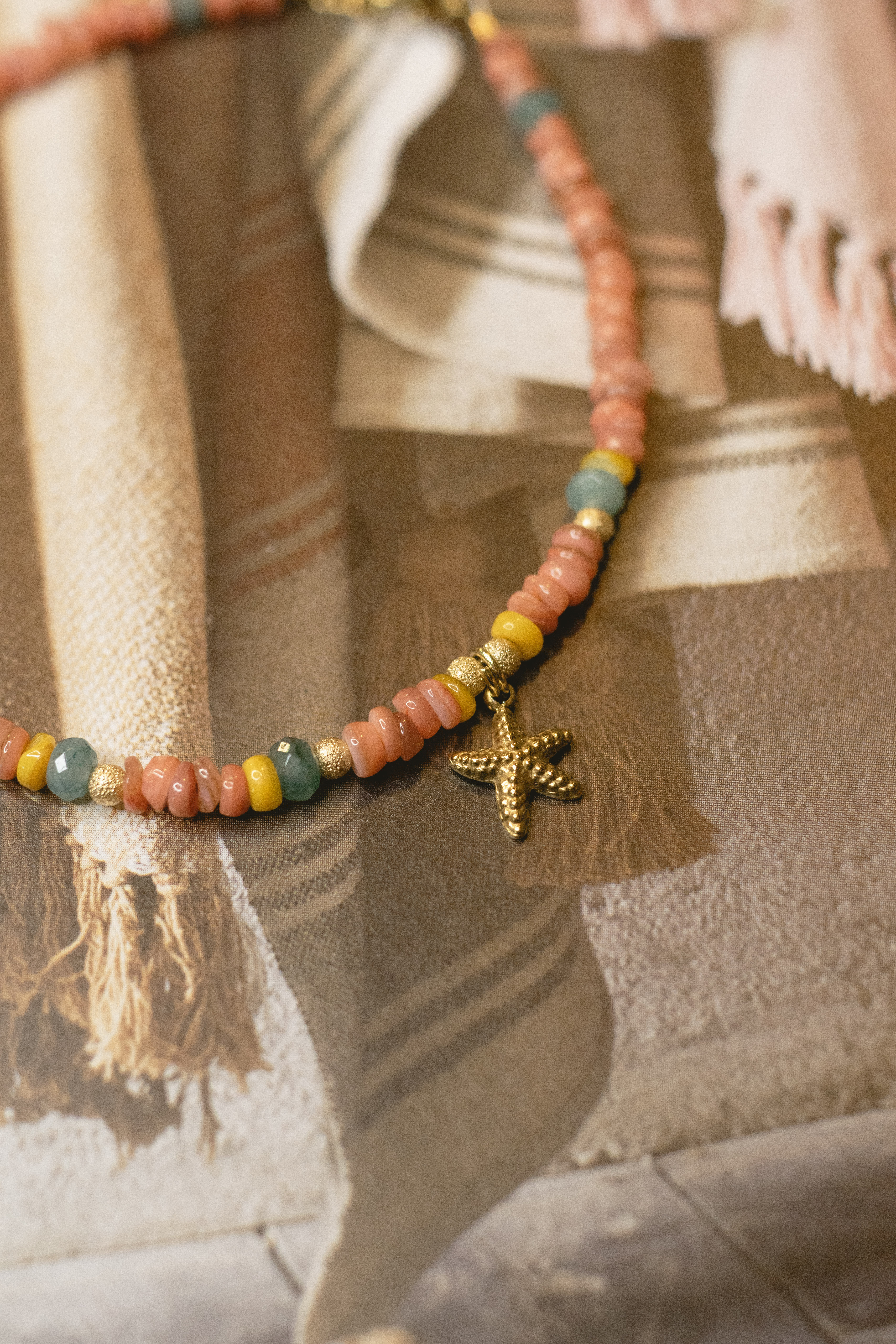 Starfish Shell & Gemstone Anklet Gold