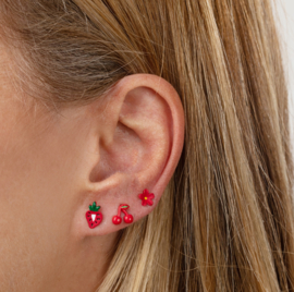 White Flower Studs Gold Vermeil