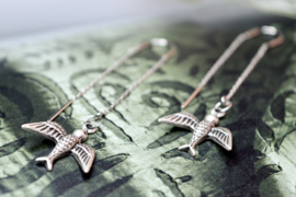 Zwaluw Earchains - Brass Zilver