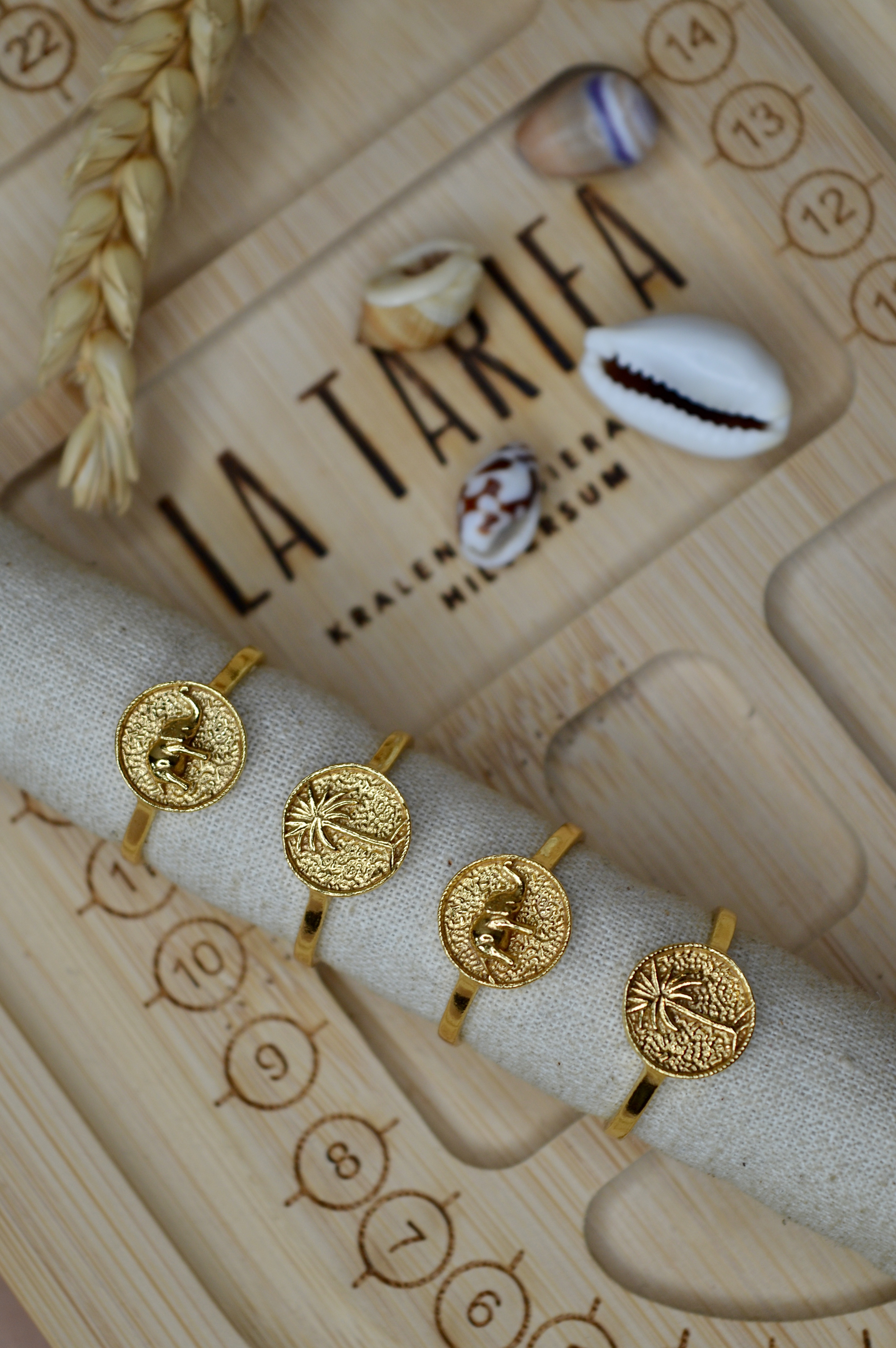 Palm Signet Ring Gold Plated