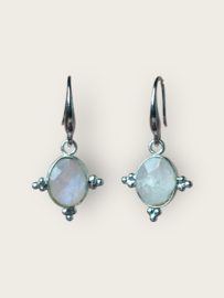 Sona Rani Maansteen Oorbellen - Silver Plated