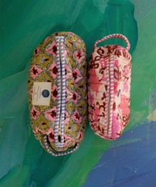 Molly Make-up Bag Large / Doing Goods
