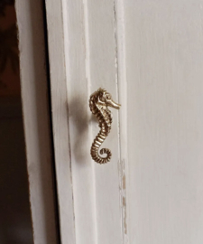 Pippa Zeepaard Knop Links / Doing Goods