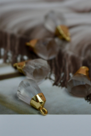 Ruwe Bergkristal Bedel - Gold Plated