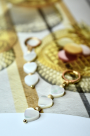 Triple Heart Schelp Oorbellen - Gold Plated