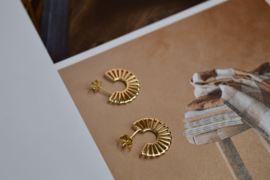 Windmill Semi-Hoop Oorstekers - Gold Vermeil