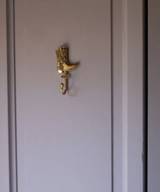 Dallas Cowboy Laars Haak / Doing Goods