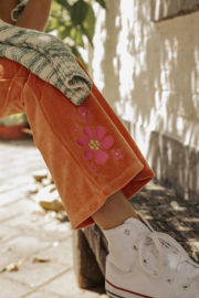 Ammehoela | Lizzo flared legging met geborduurde bloemen