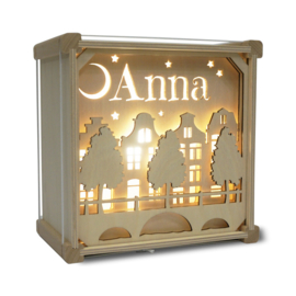 Houten lamp met naam | Stil op Straat