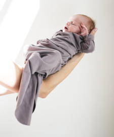 * Phil & Phae * Knotted baby gown | Heather