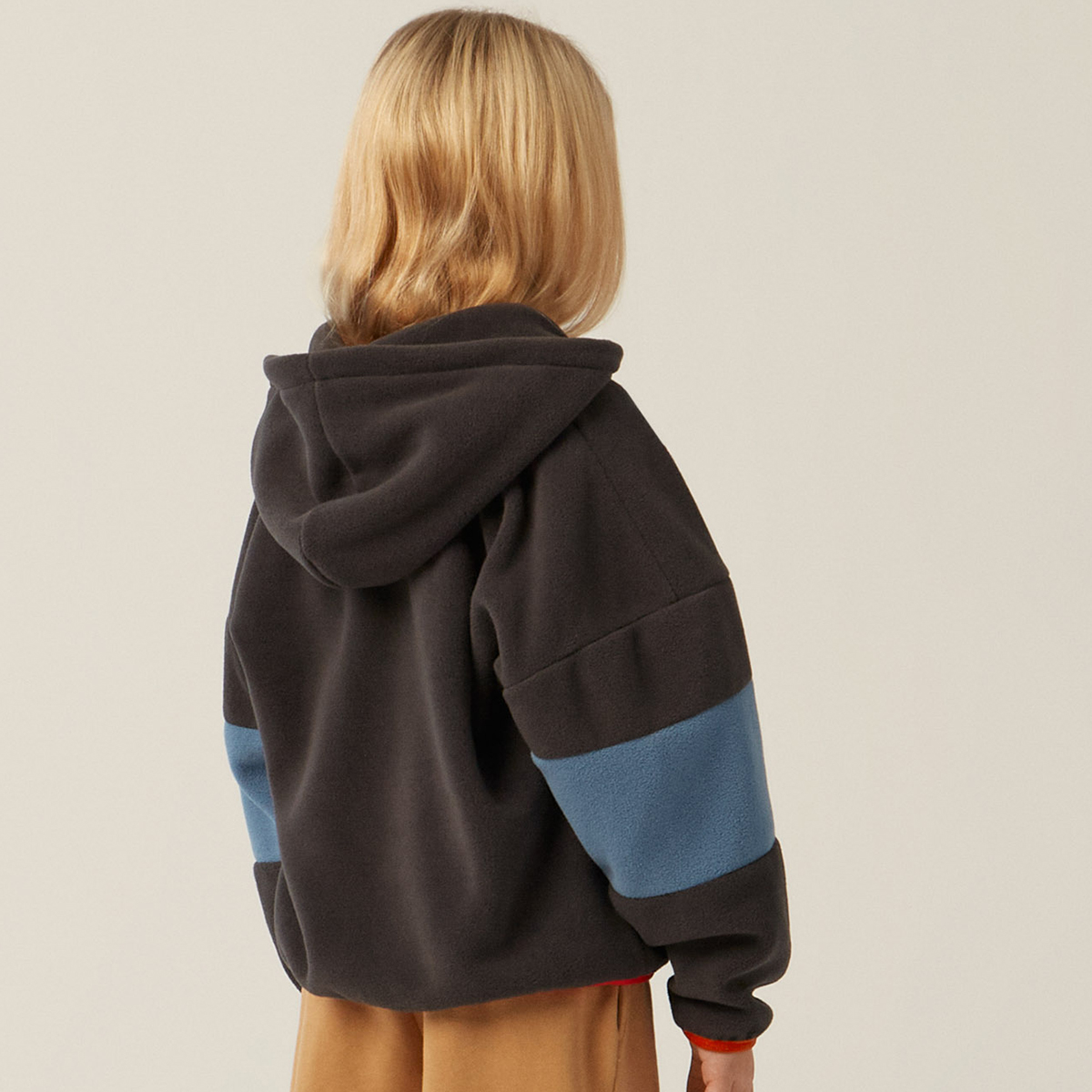 The Campamento Color Block Polar Zipped sweatshirt