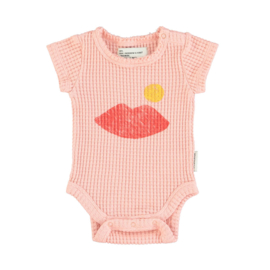 Piupiuchick | Baby | Shortsleeve bodysuit met lippen print