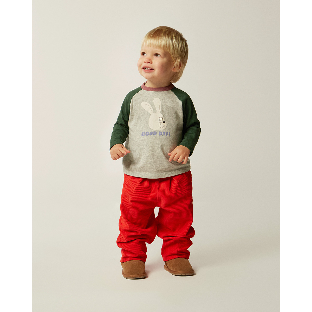 The Campamento Rabbit Good Day baby raglan T-shirt