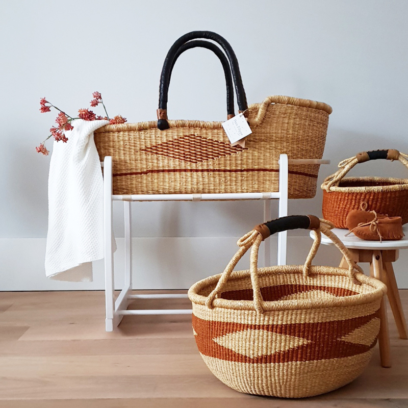 moses basket sale with stand