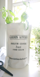Garden Kitchen -Basilikum