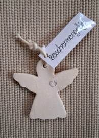 Aardewerk beschermengeltje