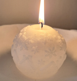 Kugelkerze Schnee