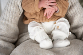 Offwhite bewerkt broekje Feetje