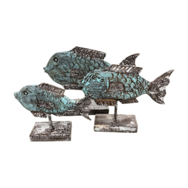 Houten stranddecoratie op voet - Turquoise en bruin - Vis (karper) - S