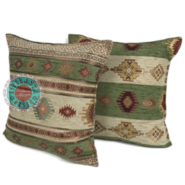 Olijf groen en creme kussen - Aztec ± 45x45cm