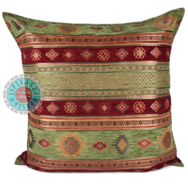 Olijf groen en rood kussen - Aztec ± 60x60cm