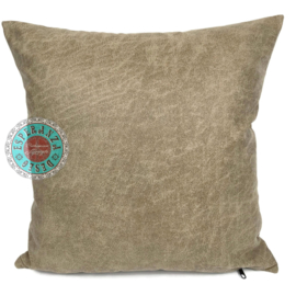 Leatherlook kussen in de kleur walnoot ± 45x45cm