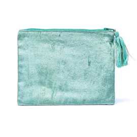 Fluwelen etui met fijn borduurwerk en decoratieve kraaltjes -  mint met maanfasen 20x15cm
