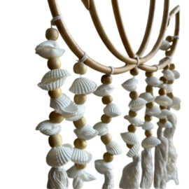Lotus hanger met schelpen ± 47x20cm