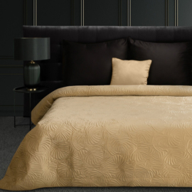 Bedsprei - licht oker goud fluweel met blad motief 280x260cm