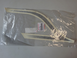 JS750-C5, 2002 Pattern, Engine Hood, RR, LH nos