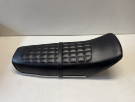 750 H2 - 1972 T/M 1975, Seat - Assy nos