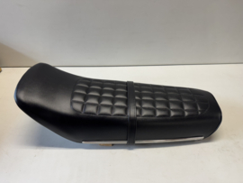 750 H2 - 1972 T/M 1975, Seat - Assy nos