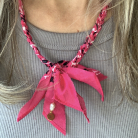 BANDANA NECKLACE | DARK PINK