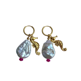 PEARL/ SEAHORSE EARRINGS |  | RVS GOLD