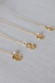 À LA | DAISY COIN NECKLACE PEARL