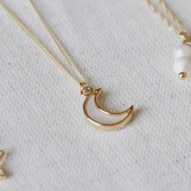 À LA | PEARL MOON NECKLACE