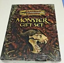 Monster gift set (in slipcase)