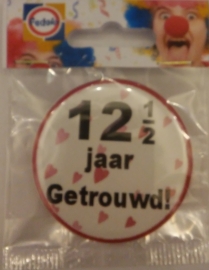 Button 12½ jaar getrouwd