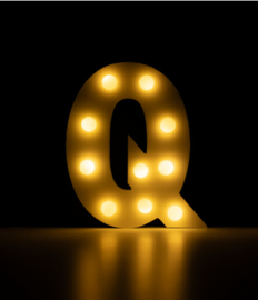 light letter Q