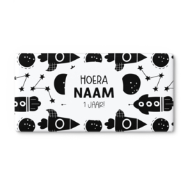 A4 Chocolade wikkel printable | Hoera Naam 1 jaar! • Space