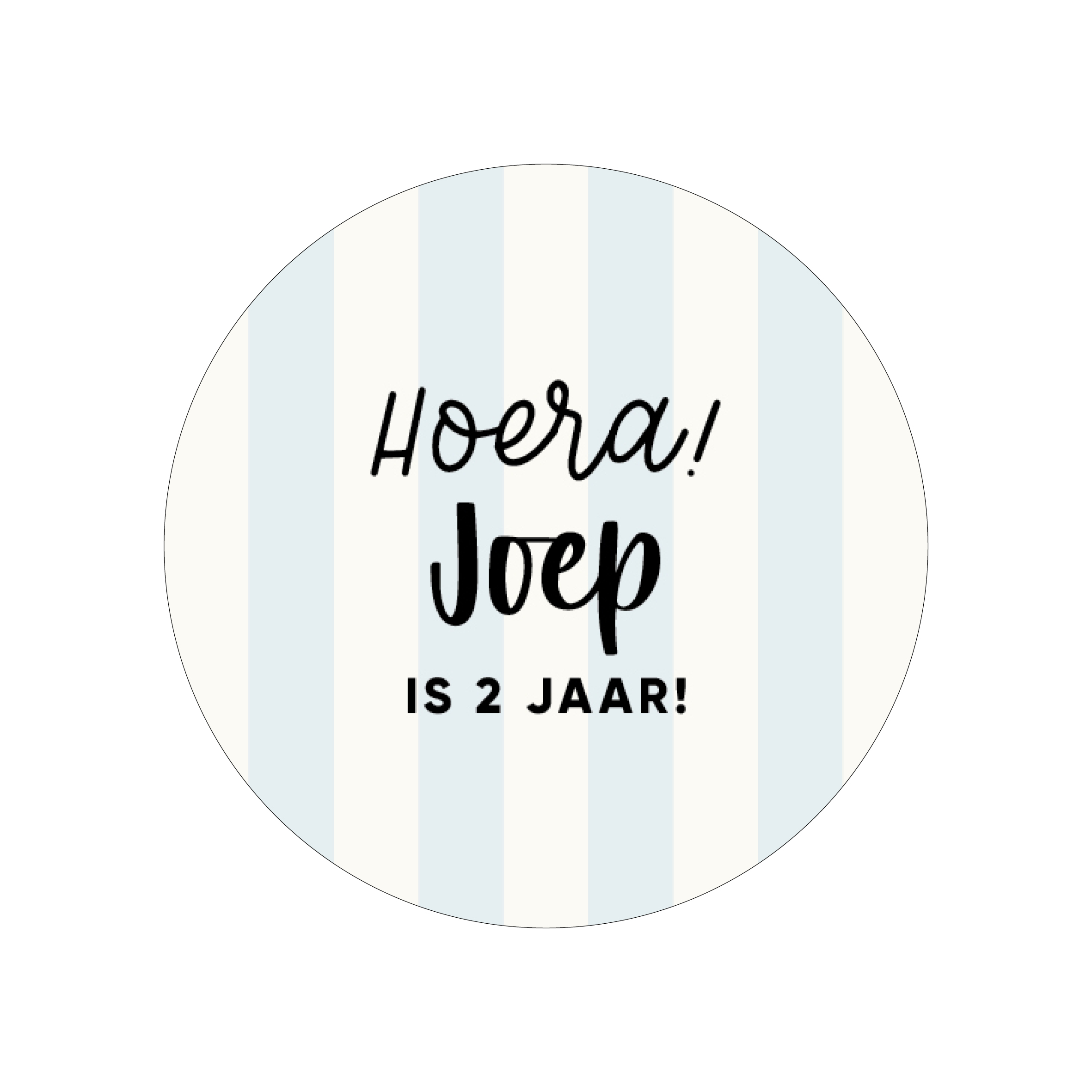 40mm rond gepersonaliseerde sticker • Hoera! Naam is .. jaar! - strepen