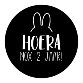 40mm rond gepersonaliseerde sticker • Hoera Naam 0 jaar! Konijntje