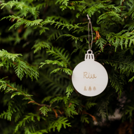 Gepersonaliseerde kerstbal gegraveerd • Naam met kerstbomen
